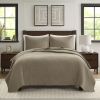 Queen 3 Piece Luxurious Oversized Quilt Set