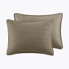 Queen 3 Piece Luxurious Oversized Quilt Set